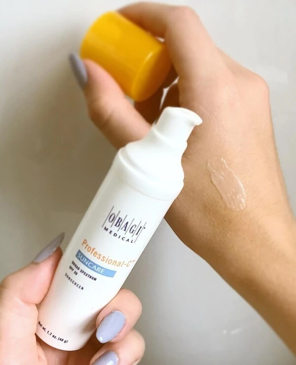 Obagi Medical - Солнцезащитный крем с витамином C Professional-C Suncare  back