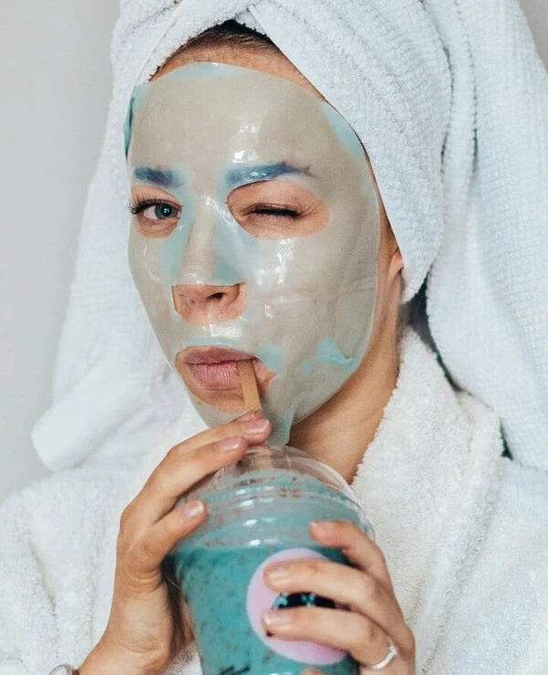 Almea - Охолоджувальна та зволожуюча тканинна маска Hydro Gel Mask 3 шт back