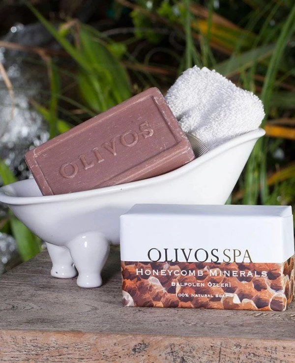 Olivos Natural olive honey honey comb | Natural olive honey honey comb2
