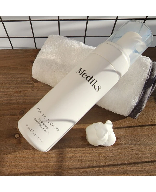 Medik8 - Очищающая пенка для всех типов кожи Gentle Cleanse 150 мл back