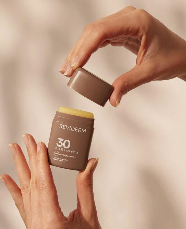 Reviderm Многофункциональное средство от солнца или холода | Sun & Care Stick SPF 30 фото, цена, купить