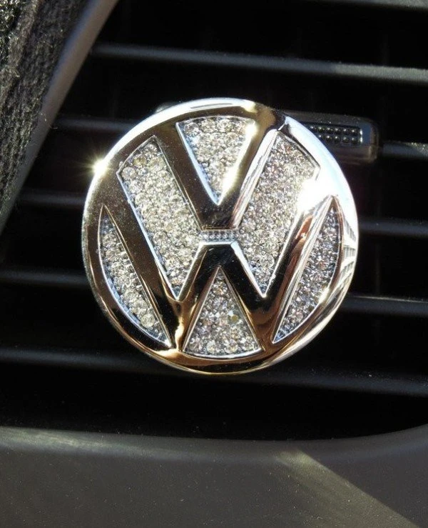 Auto Car Air freshener Land Rover on the deflector | Diamond Air Freshener Wolcwagen Auto Car